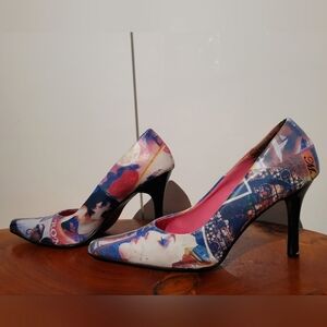 SOLD Unique 90's Fashion Magazine Collage Stiletto Point Pumps